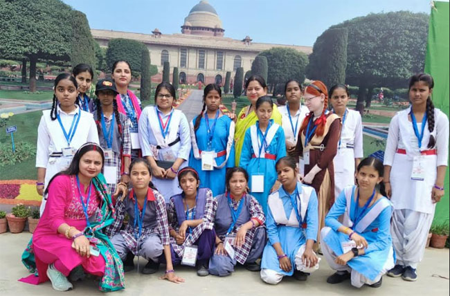 Divyang swings in Amrit Udyan