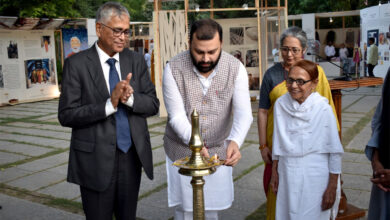 'New Khadi of New India' is the center of attraction for the people: Manoj Kumar